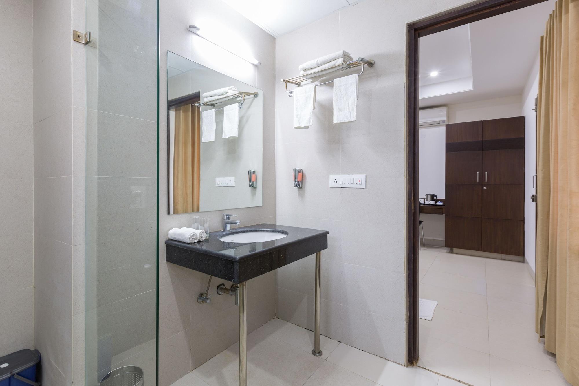 Sanctum Suites Bel Road Bangalore Eksteriør billede